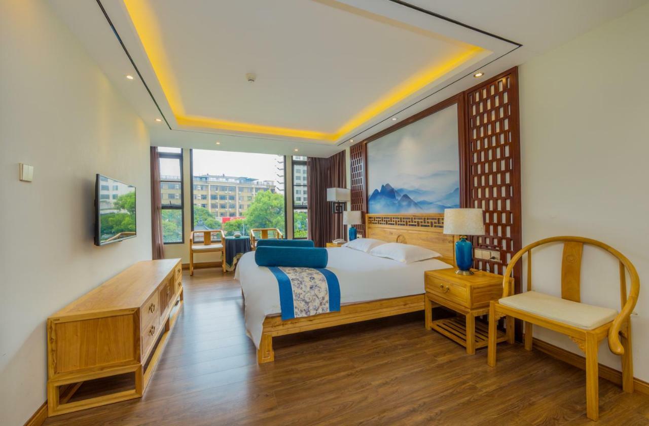Hotel Riverside 4*